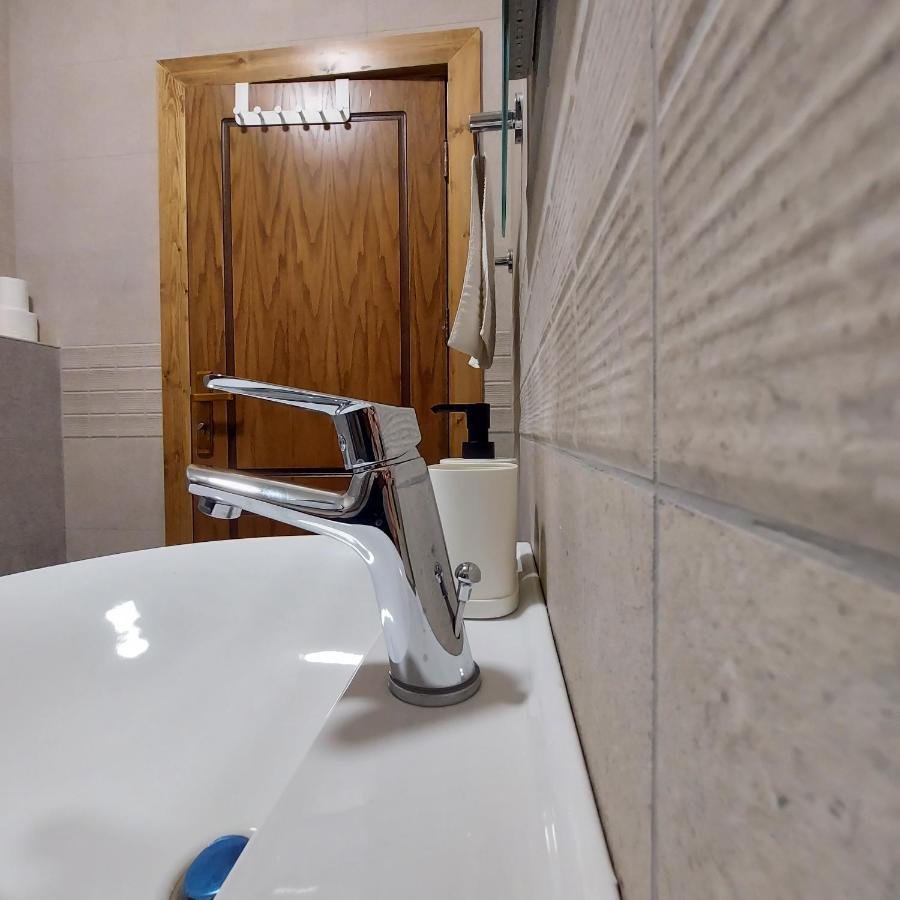 Coco Guesthouse 马达巴 外观 照片