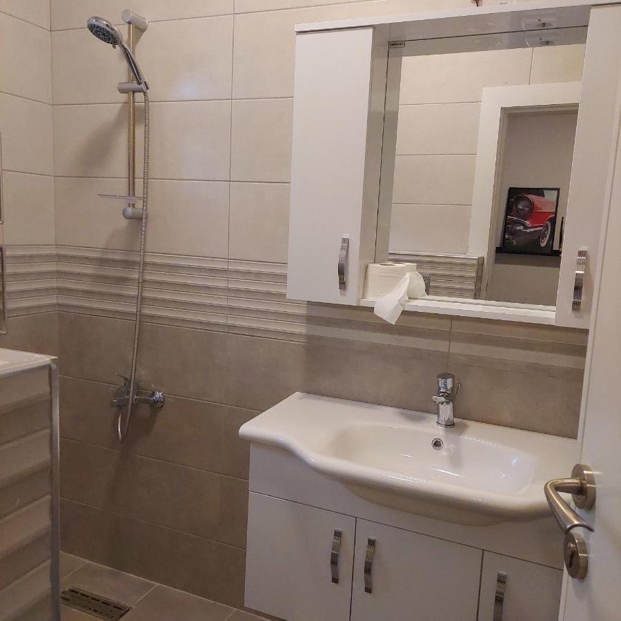Coco Guesthouse 马达巴 外观 照片